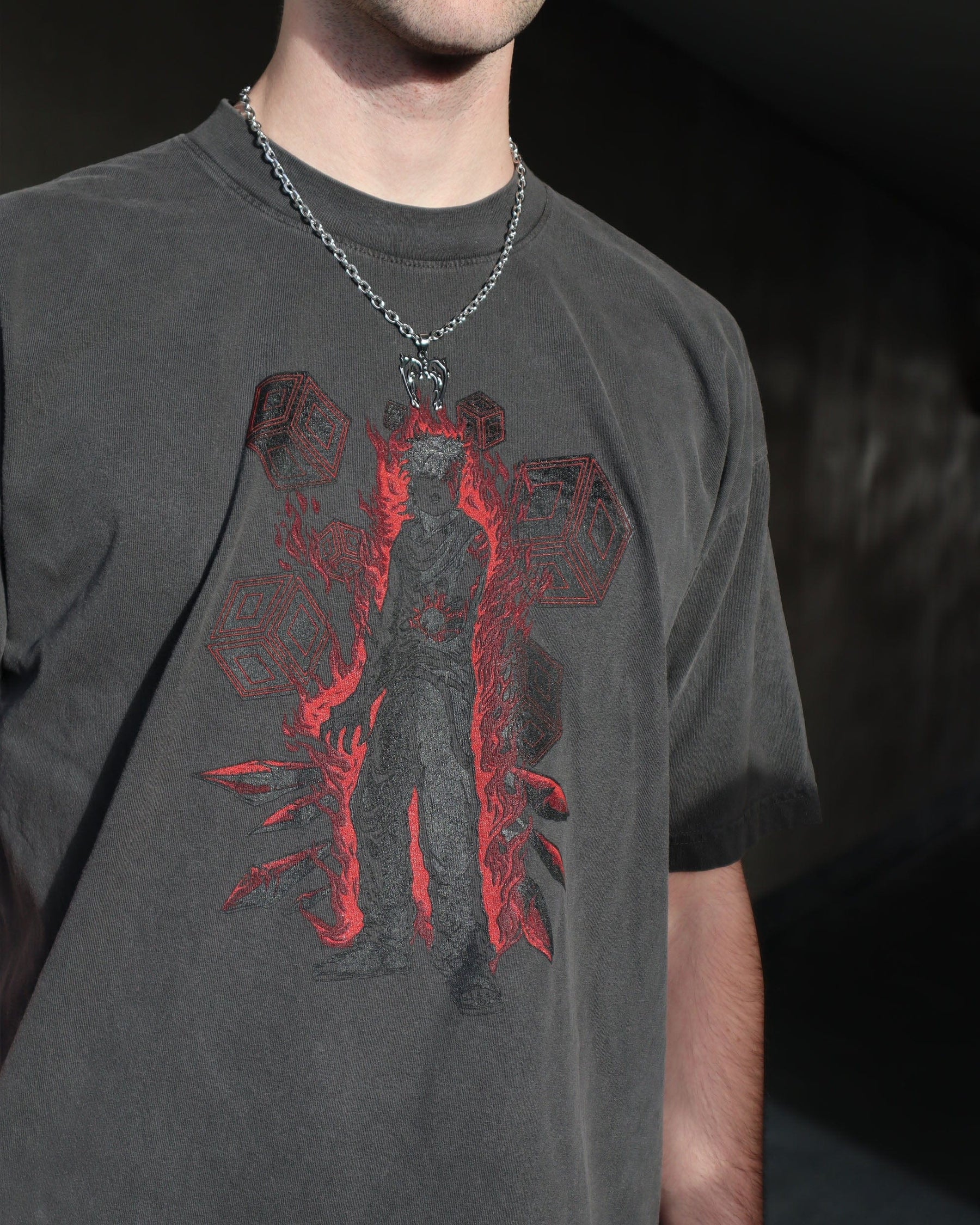 DISRUPT TEE on-body fit view