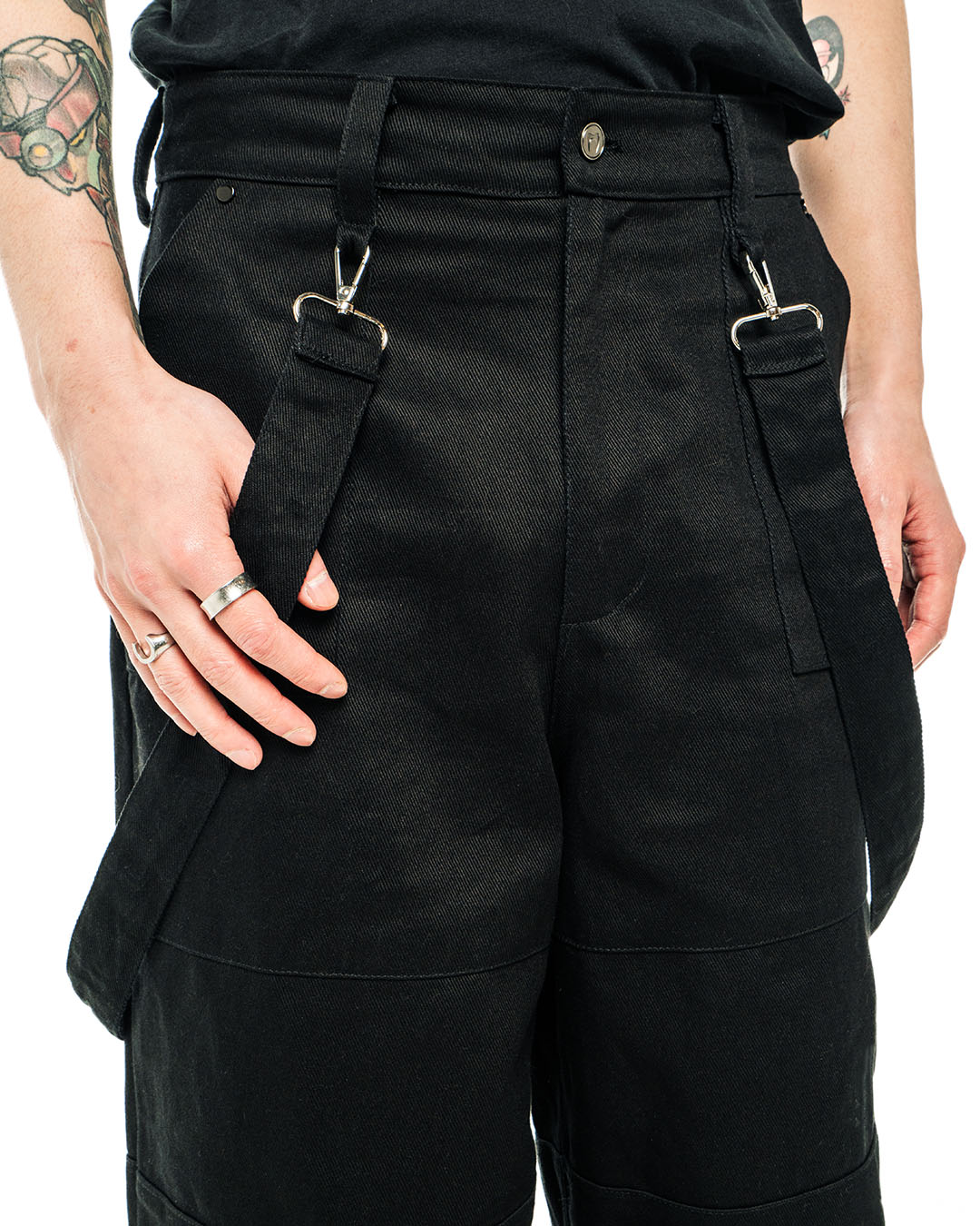 FORCE PANT styled product view
