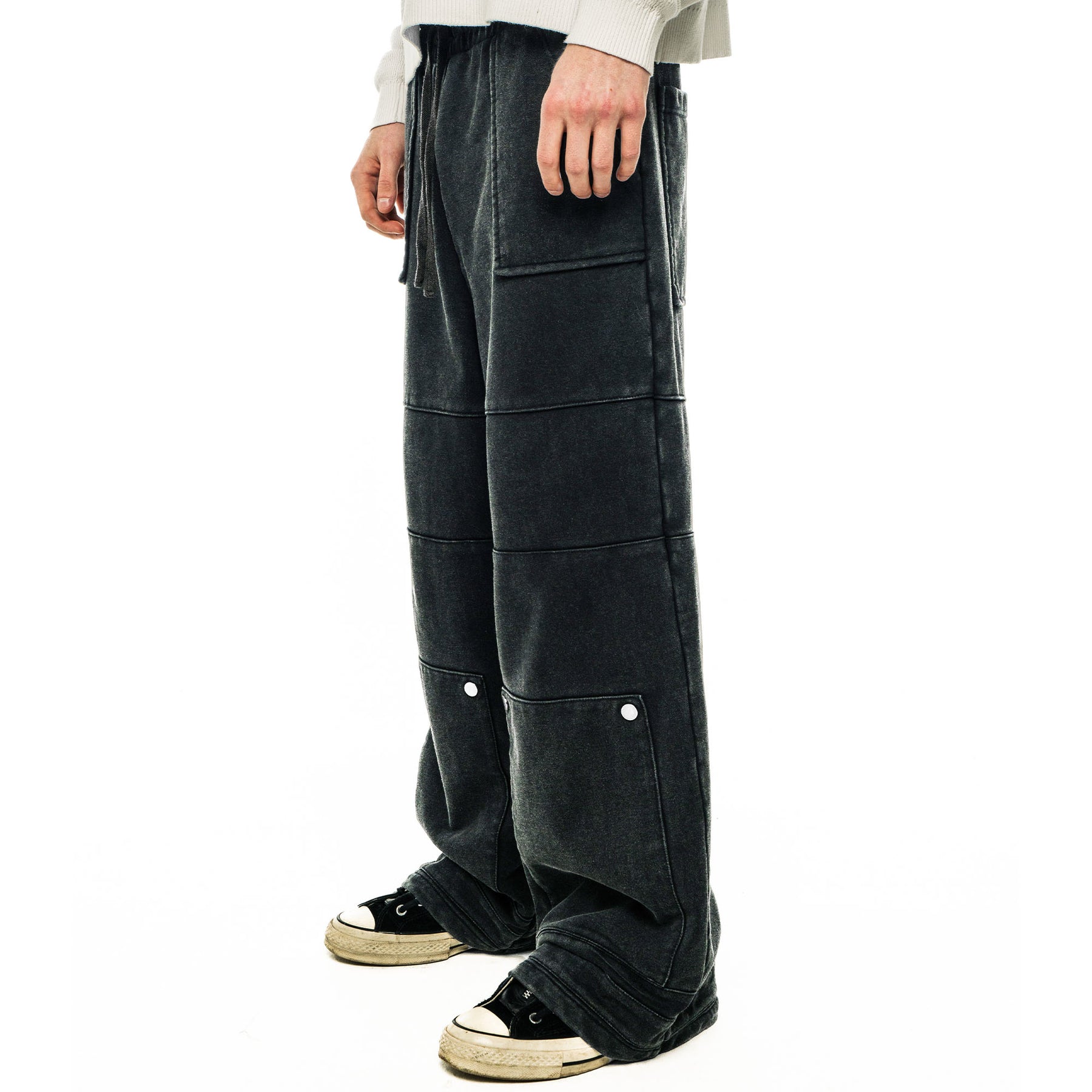 Second on-body view of the Company Sweatpant in size M.