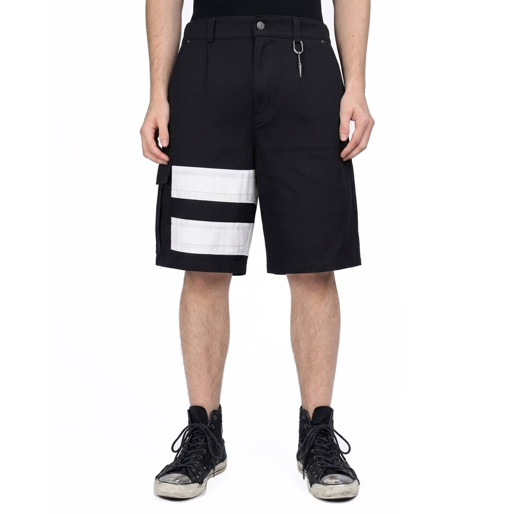 Front on-body view of the Shinobi Cargo Short with sizing guidance.