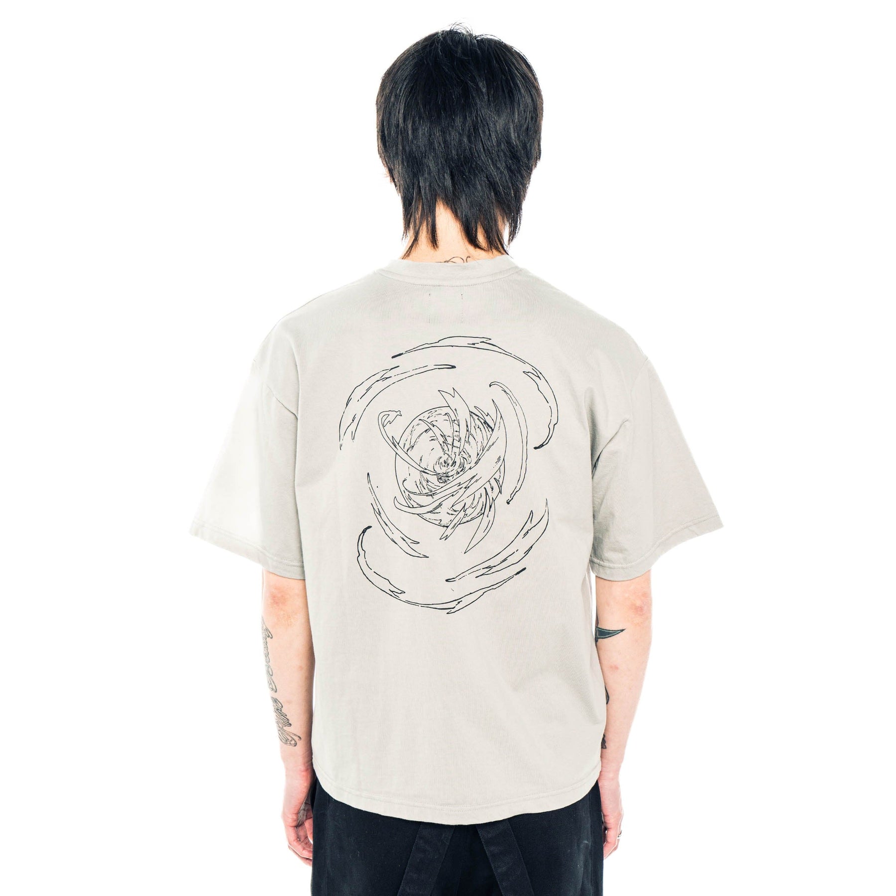Second on-body view of the Vortex Tee in size L.