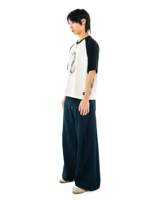 Centipede Tee side fit on model